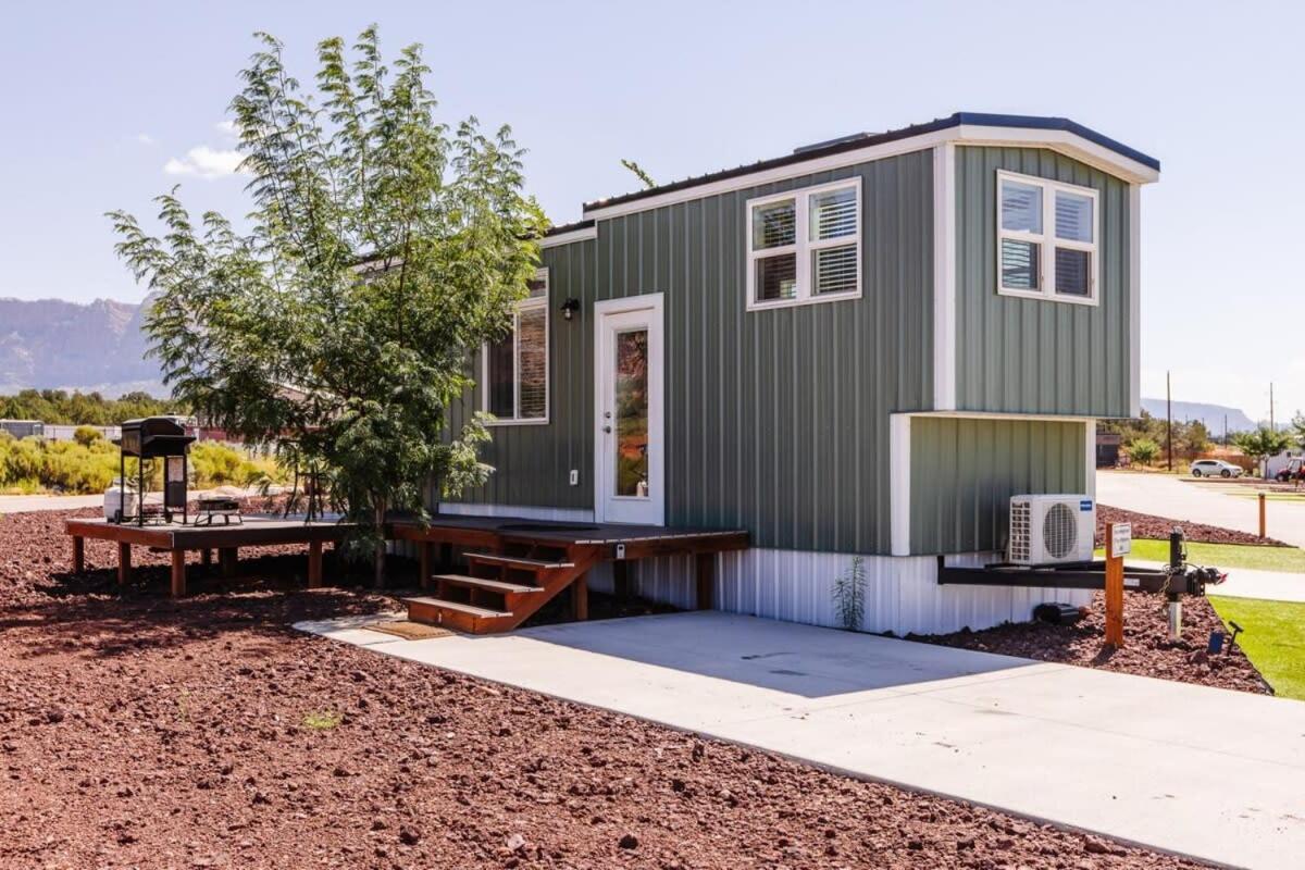 Harrington Tiny House * Apple Valley